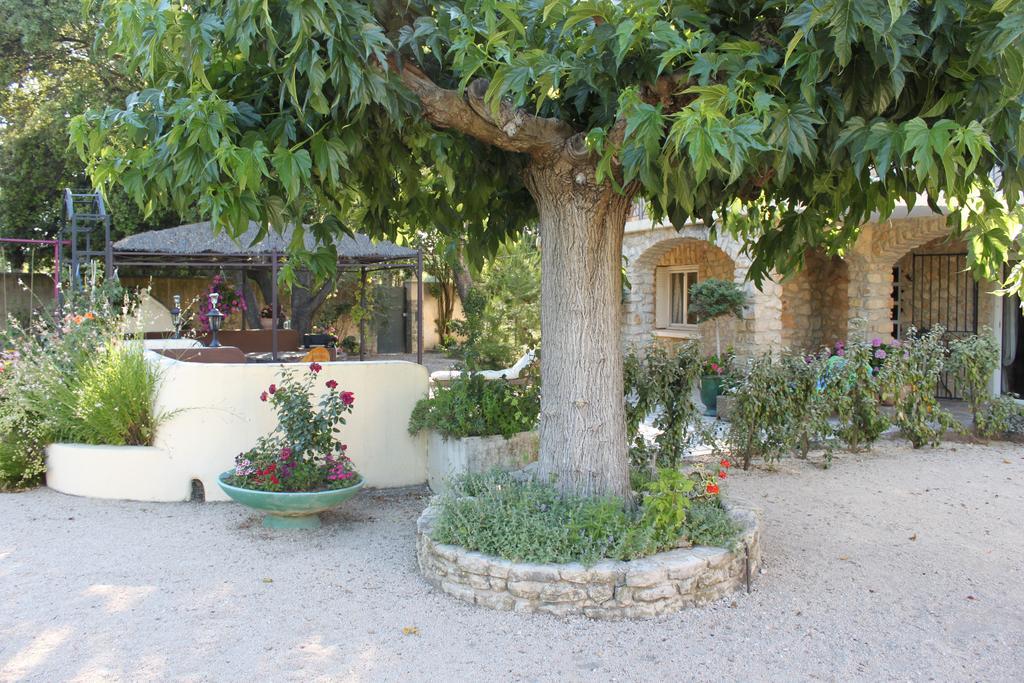 Gites Maisons De Vacances Domaine La Chamade 카르팡트라 객실 사진