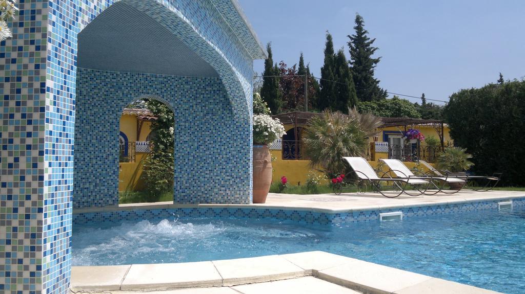 Gites Maisons De Vacances Domaine La Chamade 카르팡트라 객실 사진